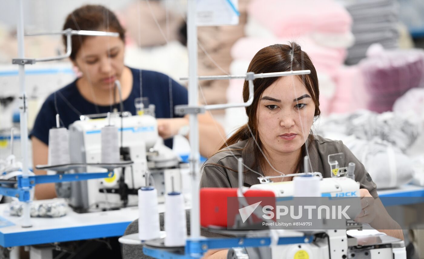 Russia Newborn Clothes Factory