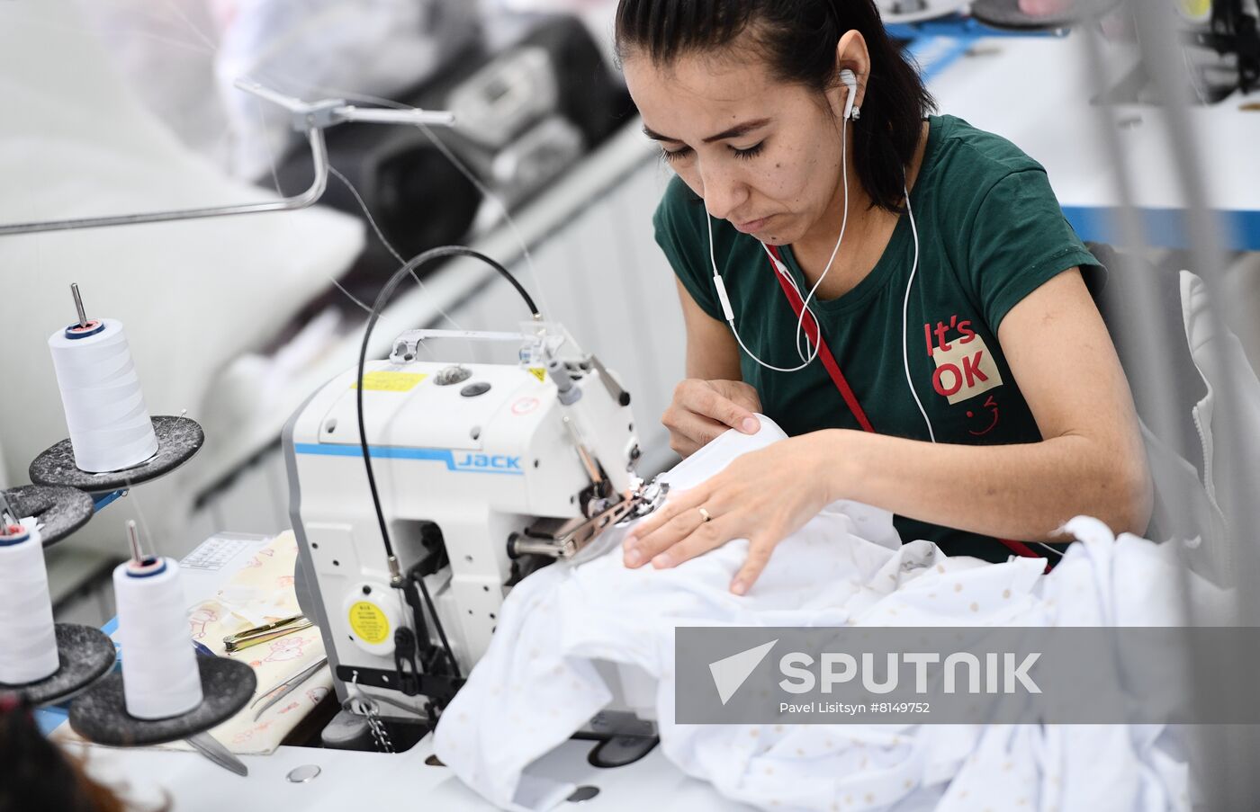 Russia Newborn Clothes Factory