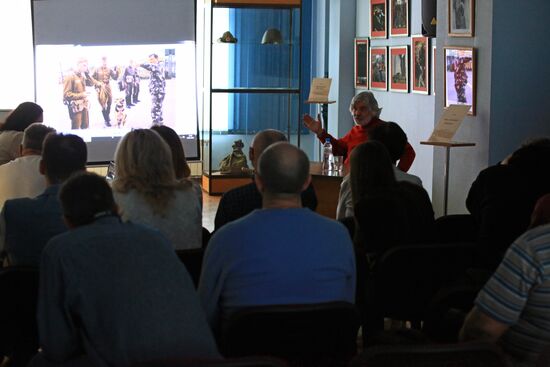 MIA Rossiya Segodnya photo correspondent Vladimir Vyatkin’s creative session