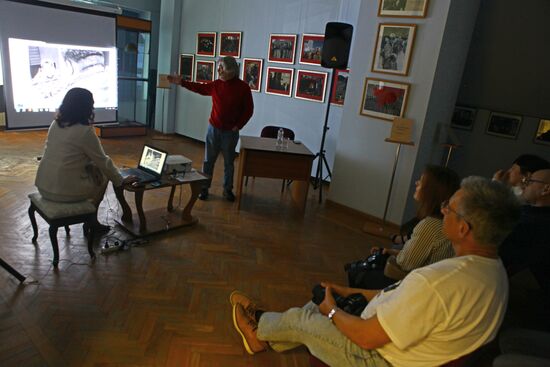 MIA Rossiya Segodnya photo correspondent Vladimir Vyatkin’s creative session
