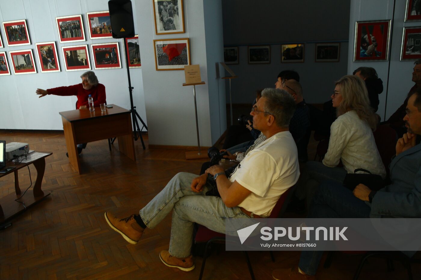 MIA Rossiya Segodnya photo correspondent Vladimir Vyatkin’s creative session