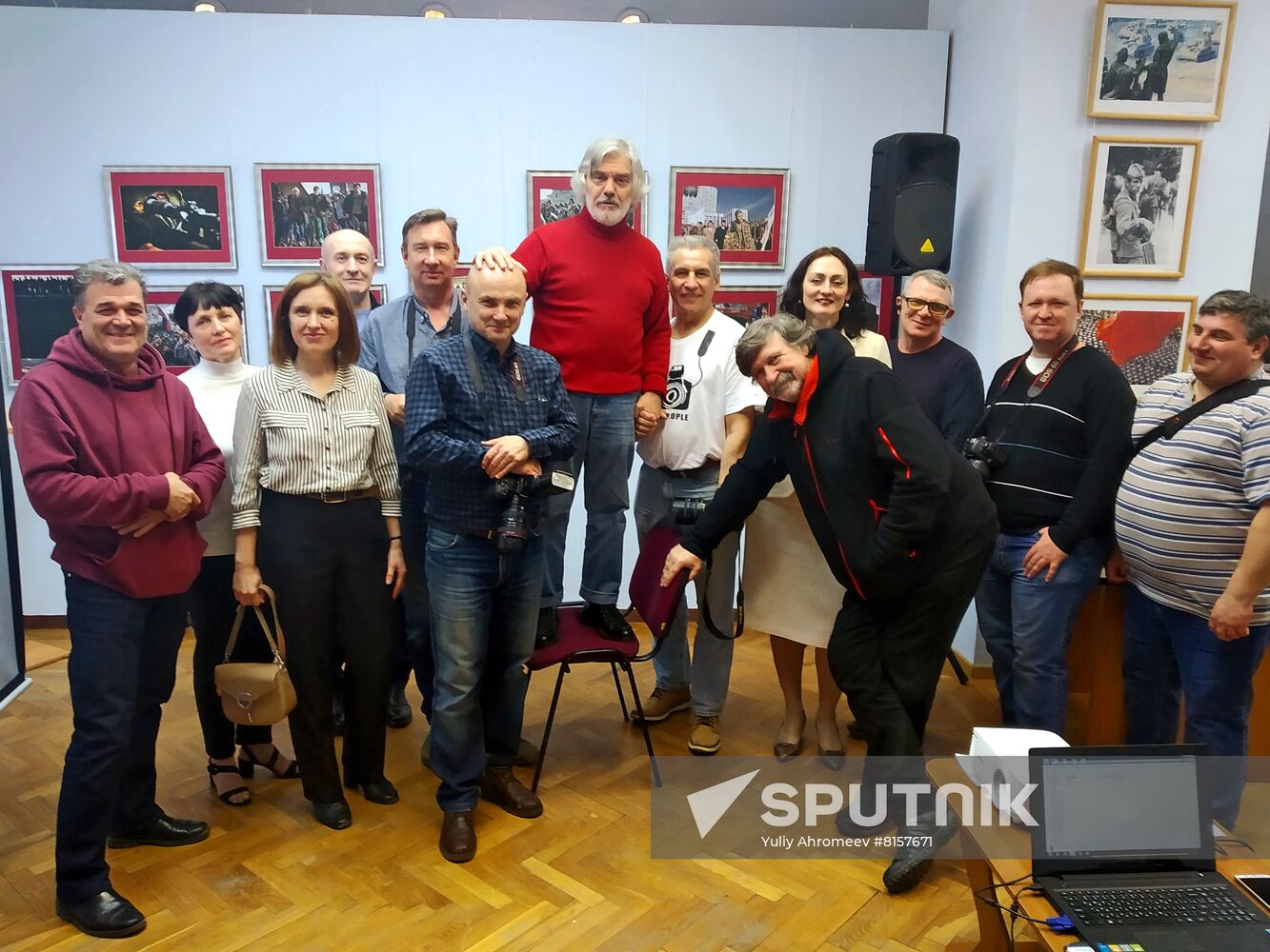 MIA Rossiya Segodnya photo artist Vladimir Vyatkin’s creative session