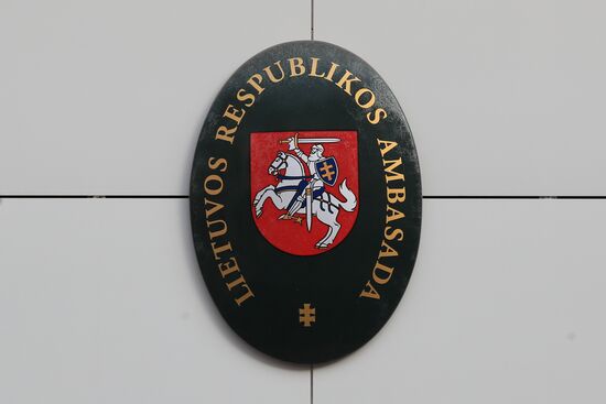 Russia Baltic States Diplomats Expelling