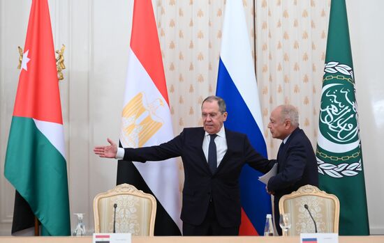 Russia Arab League Ukraine