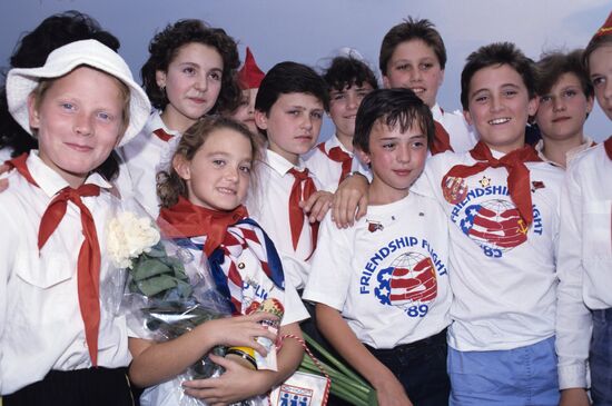 Round-world Friendship Flight '89