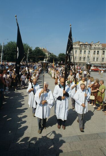 Stalinism victims reburied in Lithuania