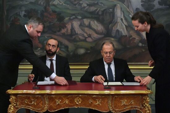 Russia Armenia