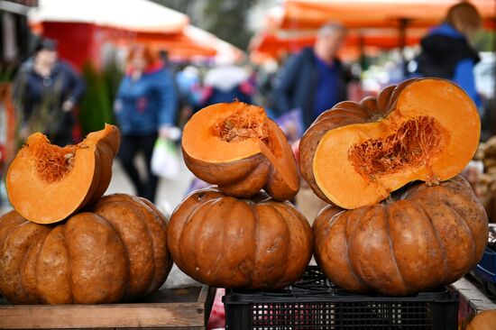 Russia Grocery Market