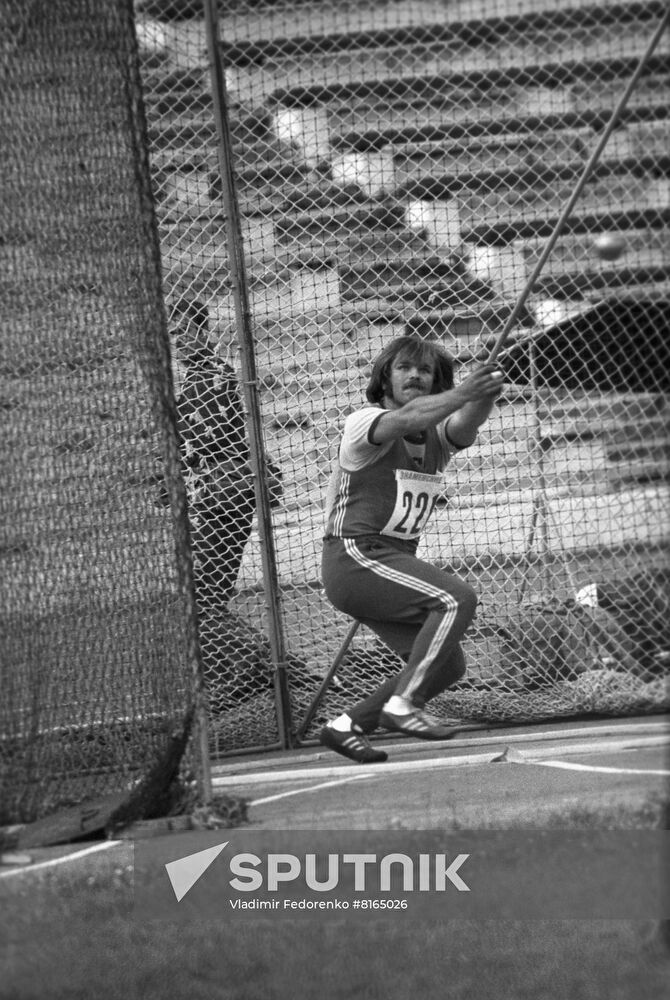 Hammer thrower Yury Sedykh