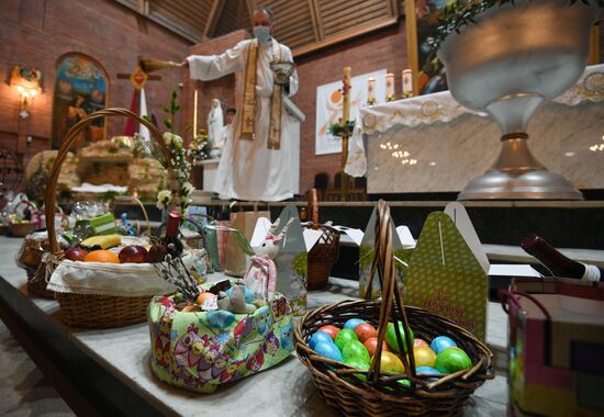 Russia Catholic Easter