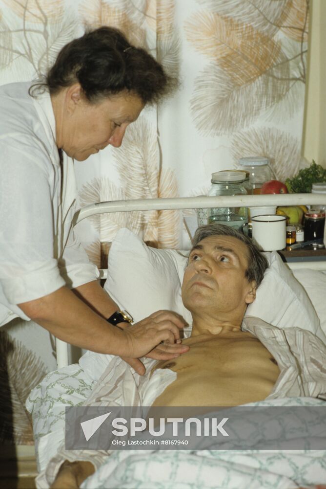 Surgeon Yekaterina Smirnova-Stetsenko