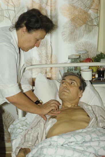 Surgeon Yekaterina Smirnova-Stetsenko