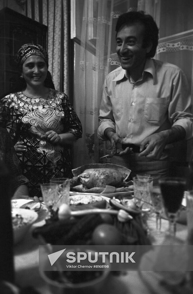 Turkmen film director Khodzhakuli Narliyev and actress Maya Aimedova