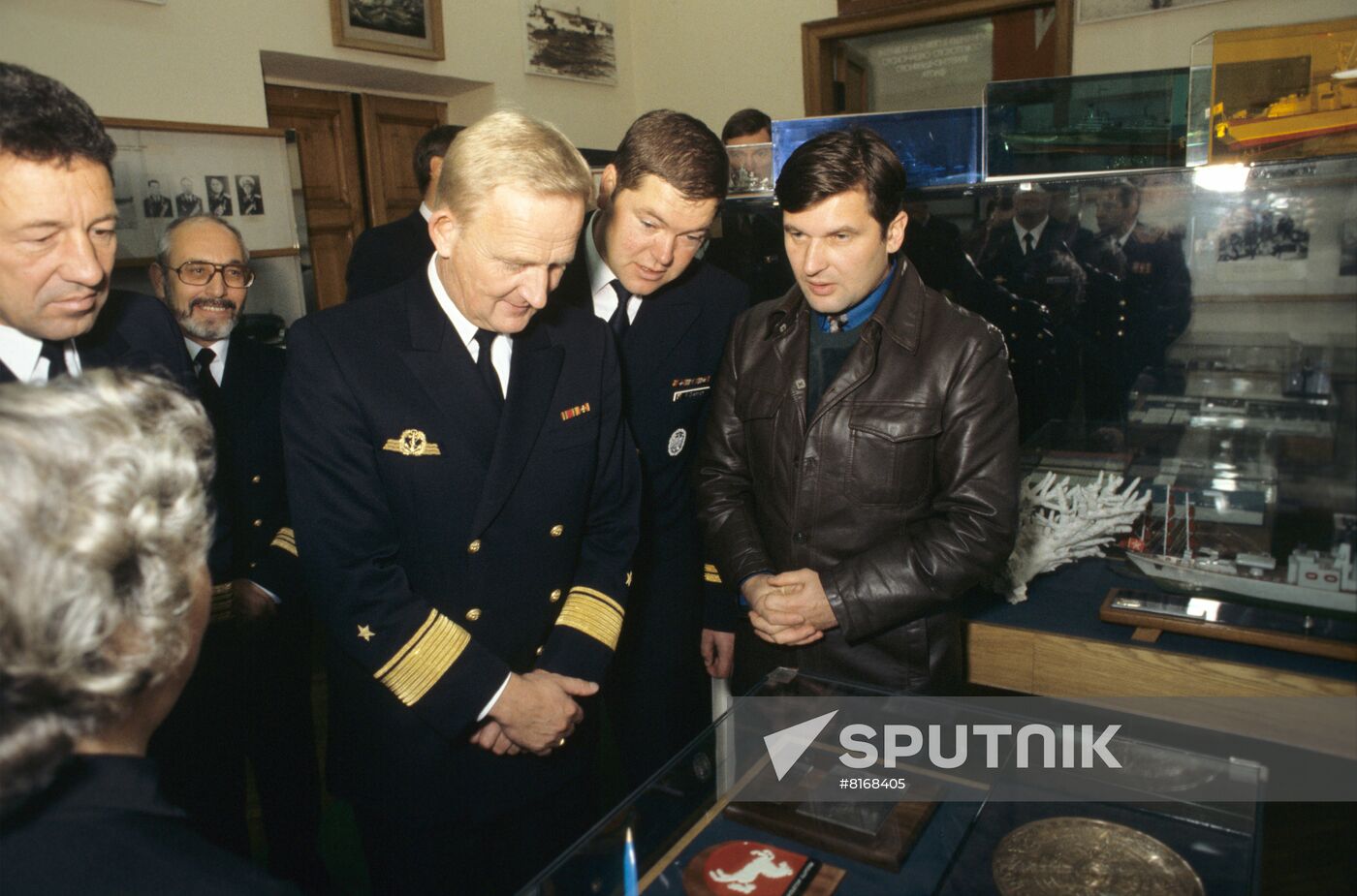 Naval ships of Federal Republic of Germany visit Leningrad