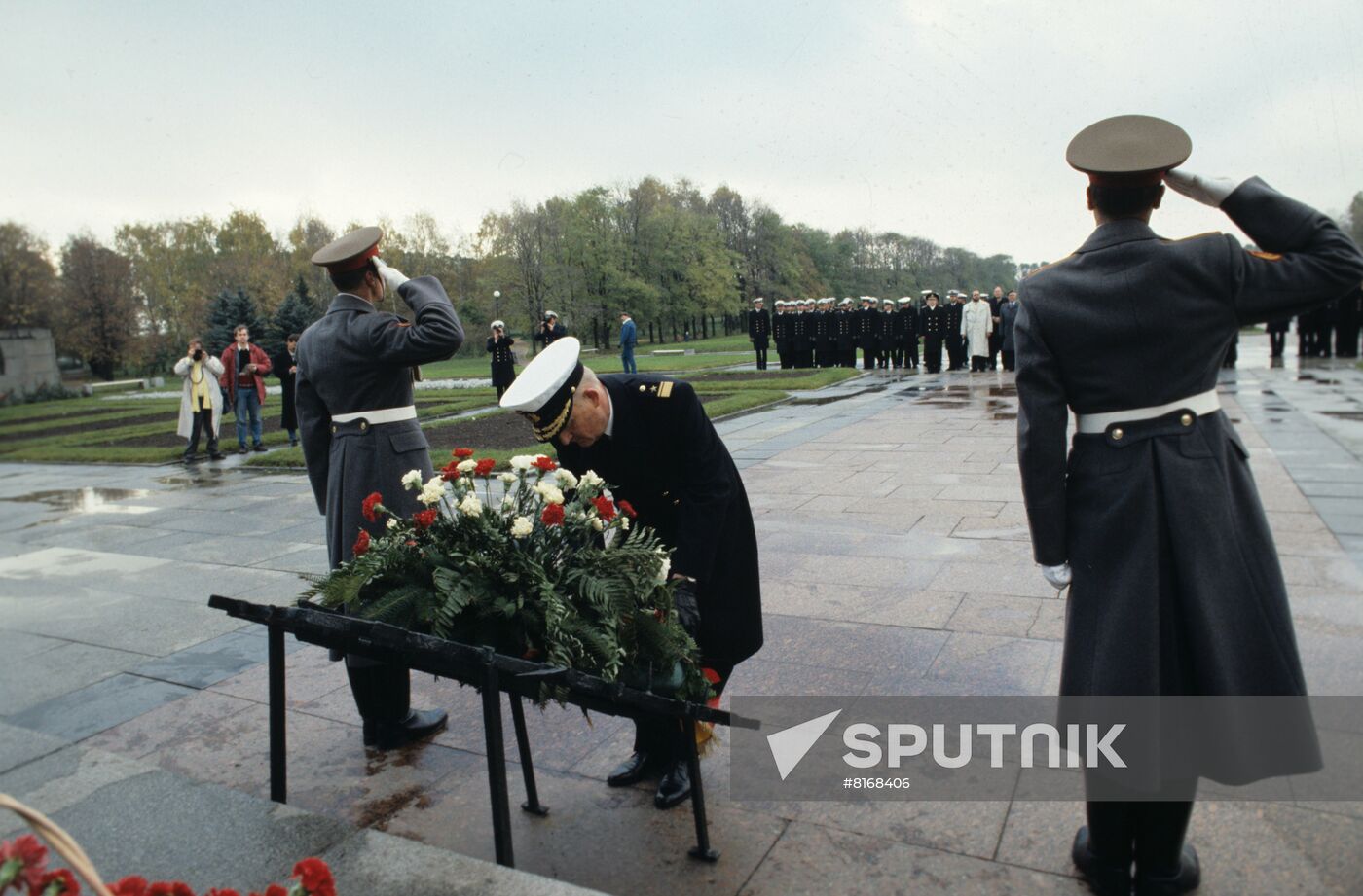 Naval ships of Federal Republic of Germany visit Leningrad
