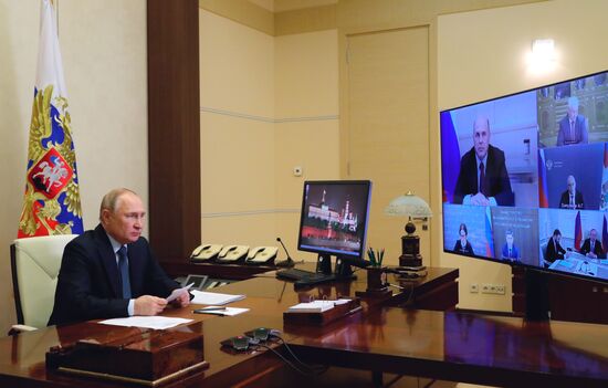 Russia Putin Economy