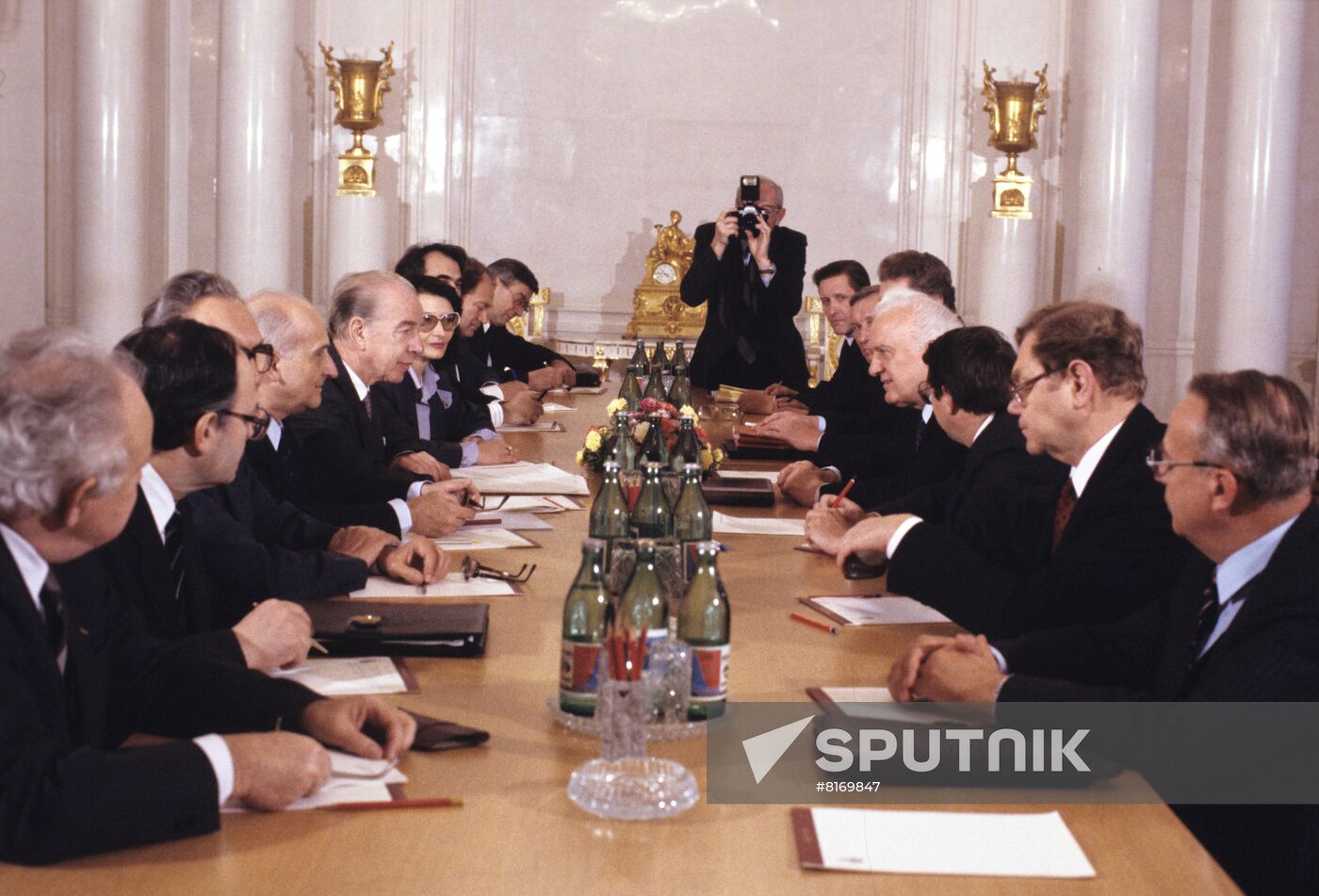 Yugoslav delegation visits USSR
