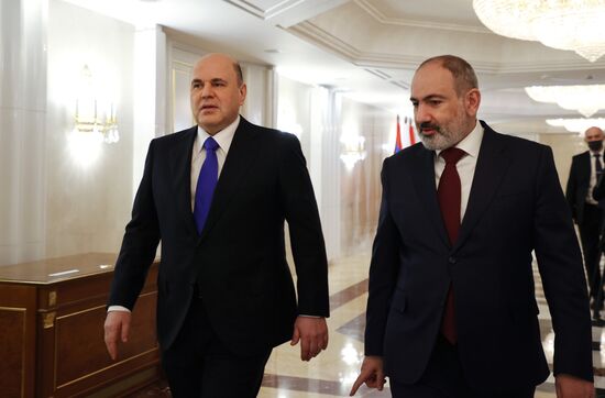 Russia Mishustin Pashinyan