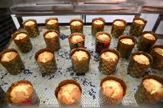 Russia Orthodox Easter Preparations