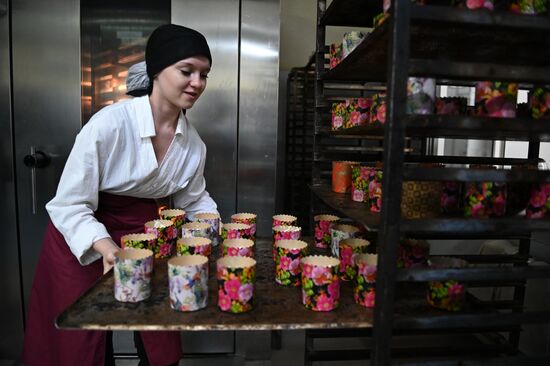 Russia Orthodox Easter Preparations