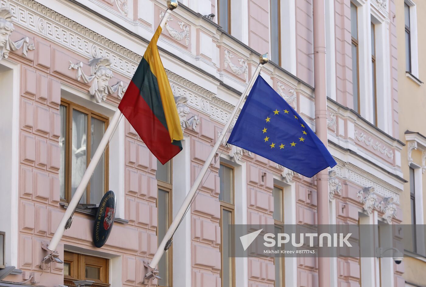 Russia Baltic States Consulates Closing