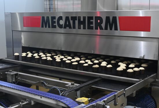 Russia Ukraine Orthodox Easter Preparations