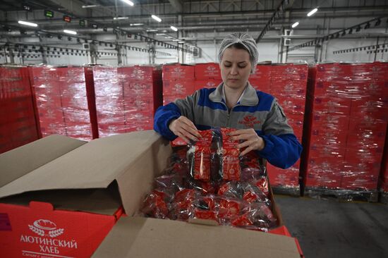 Russia Ukraine Orthodox Easter Preparations