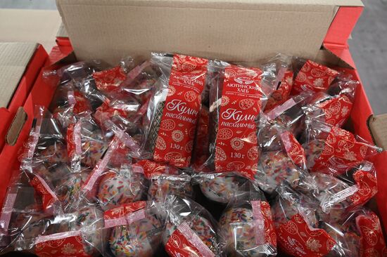 Russia Ukraine Orthodox Easter Preparations