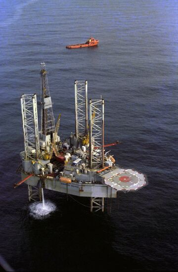 Borgsten Dolphin semi-submersible rig