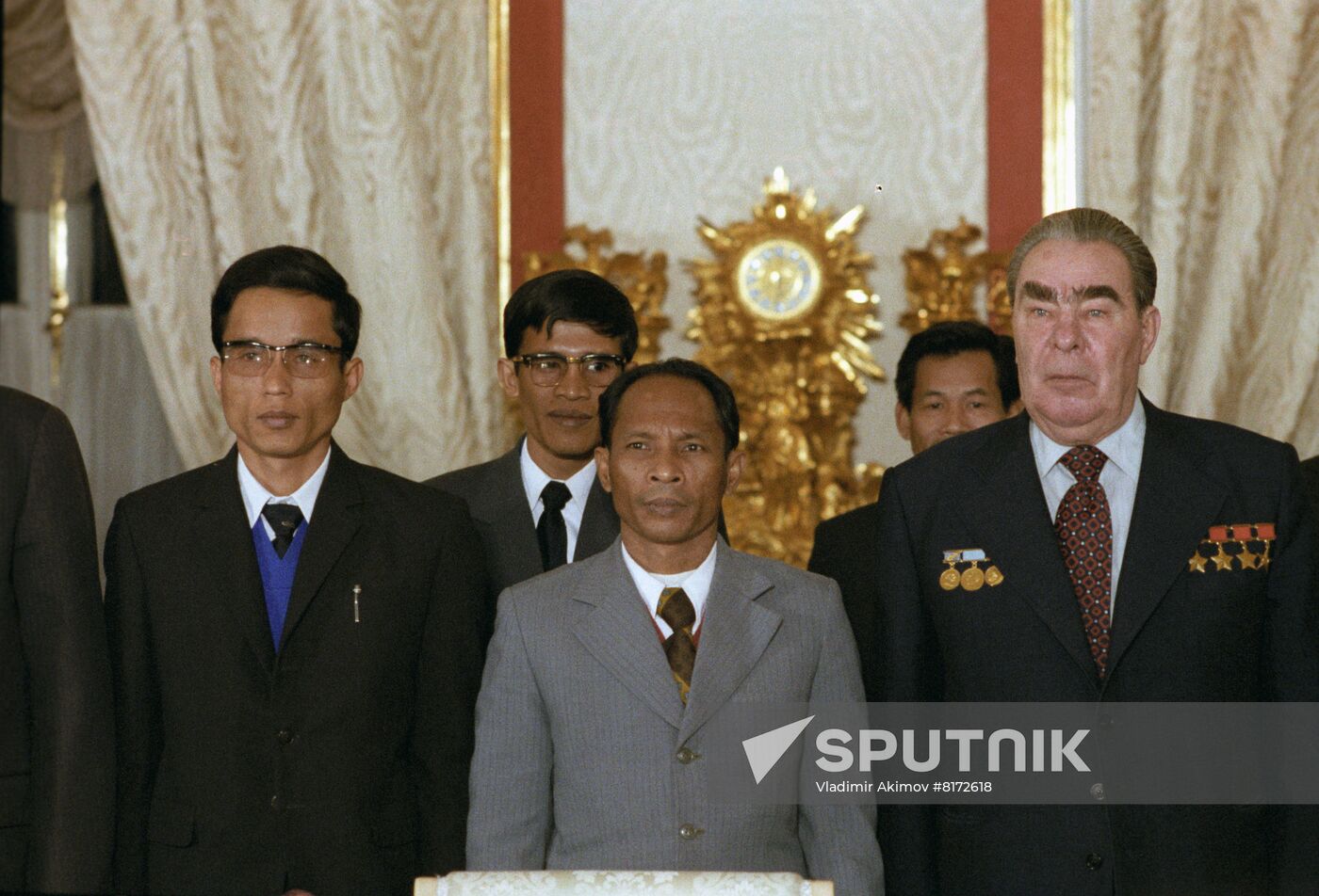 Members of party and government delegation from People's Republic of Kampuchea visit USSR