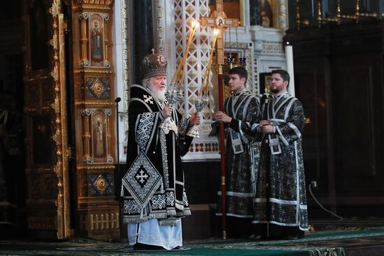 Russia Religion Patriarch Easter Cakes Blessing