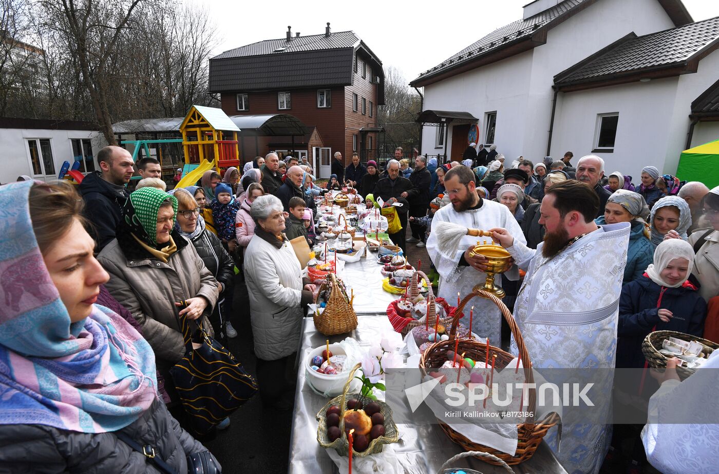 Russia Religion Easter Cakes Blessing