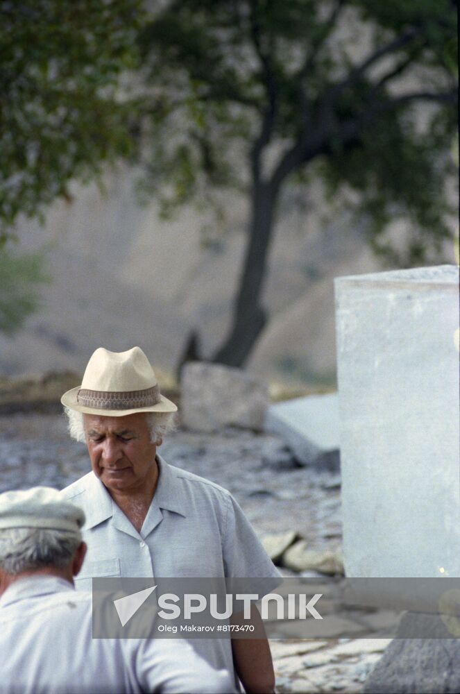 Soviet architect Alexander Sakhinyan