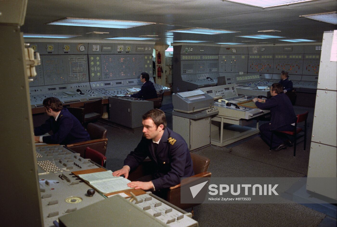 Arktika nuclear-powered icebreaker