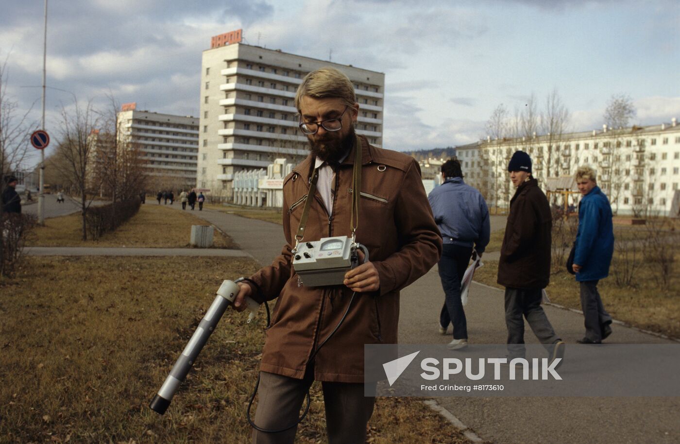 Checking radiation level in Krasnoyarsk-45