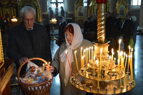 DPR LPR Orthodox Easter