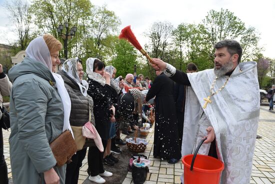 DPR LPR Orthodox Easter