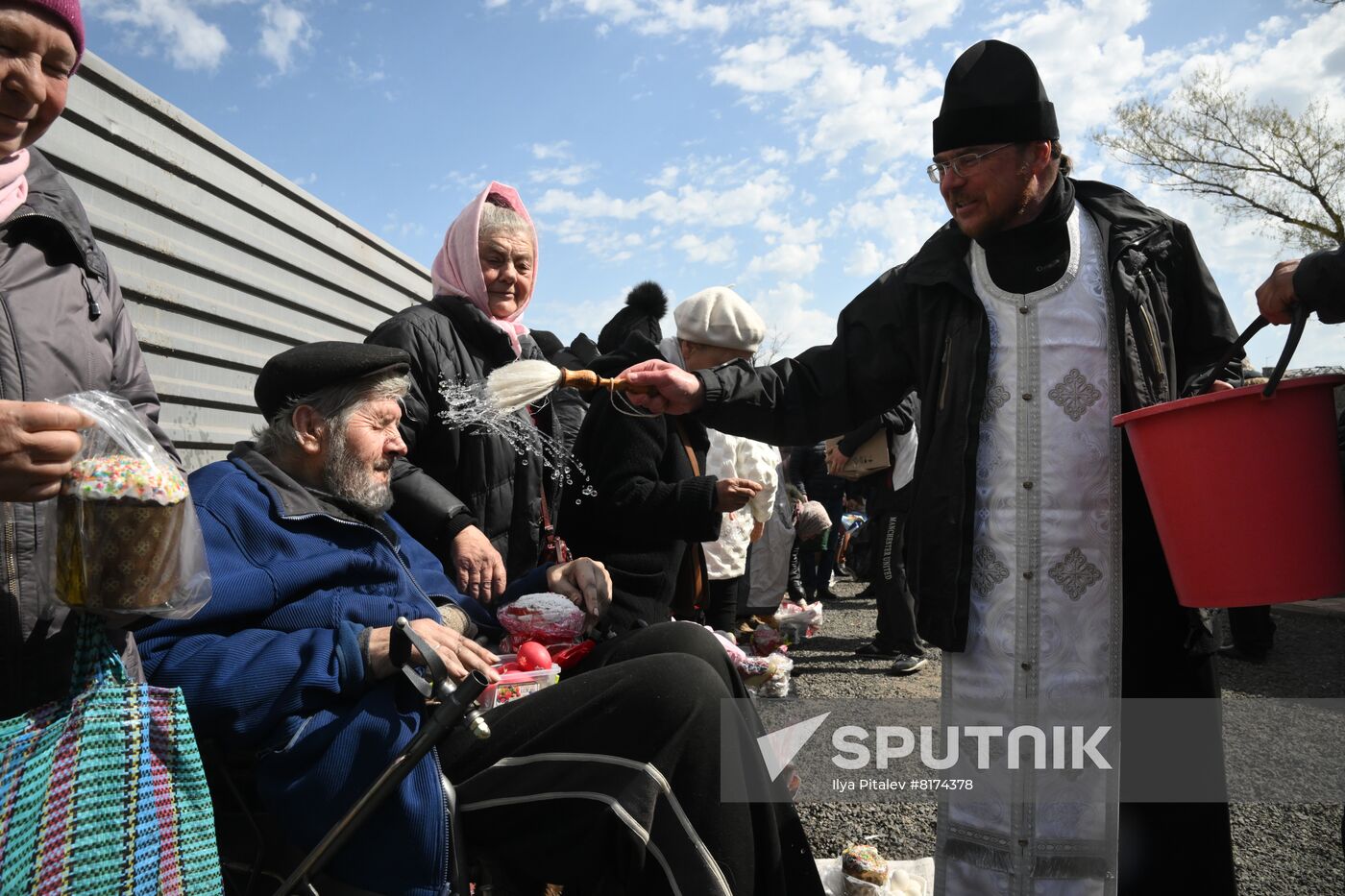 DPR LPR Orthodox Easter 