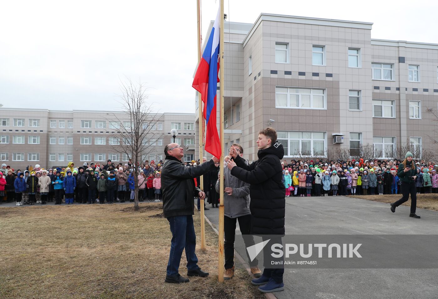 Russia Schools Flag Rising Ceremony