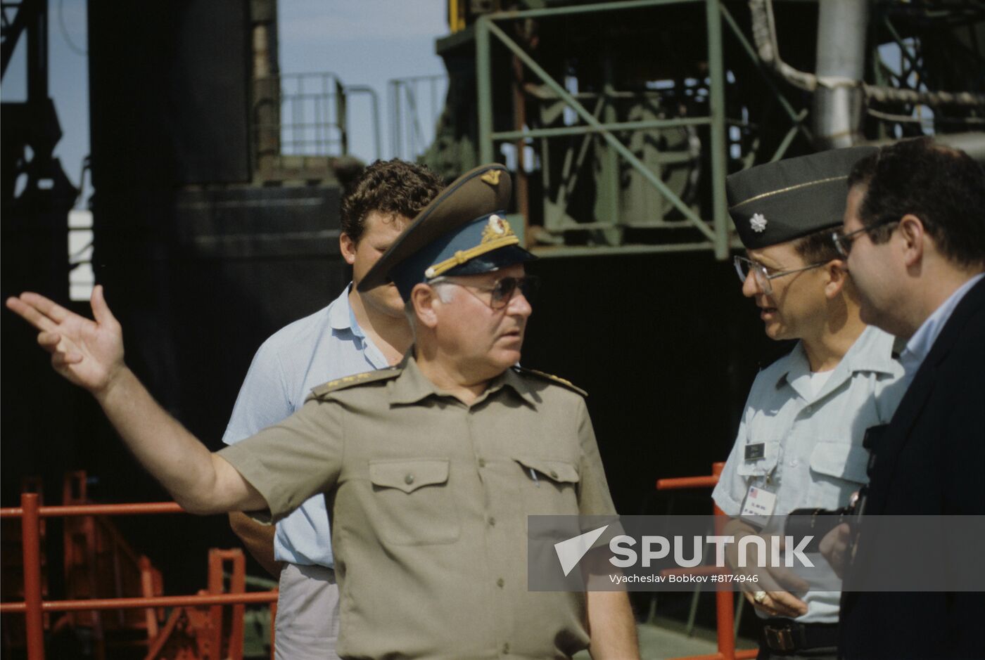 American delegation visits Soviet Union
