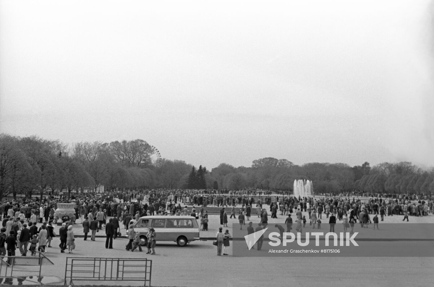 Celebrating Victory Day in Gorky Park