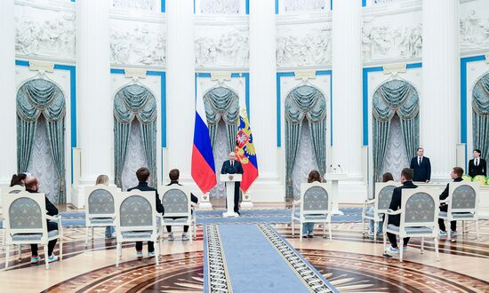 Russia Putin Olympic Medalists