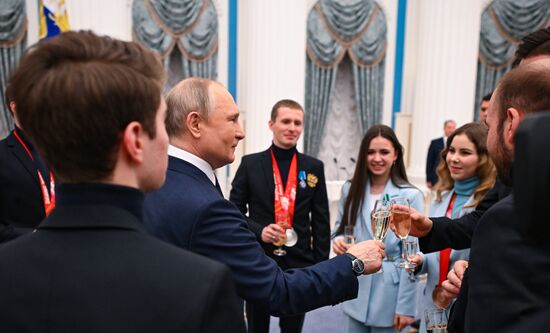 Russia Putin Olympic Medalists