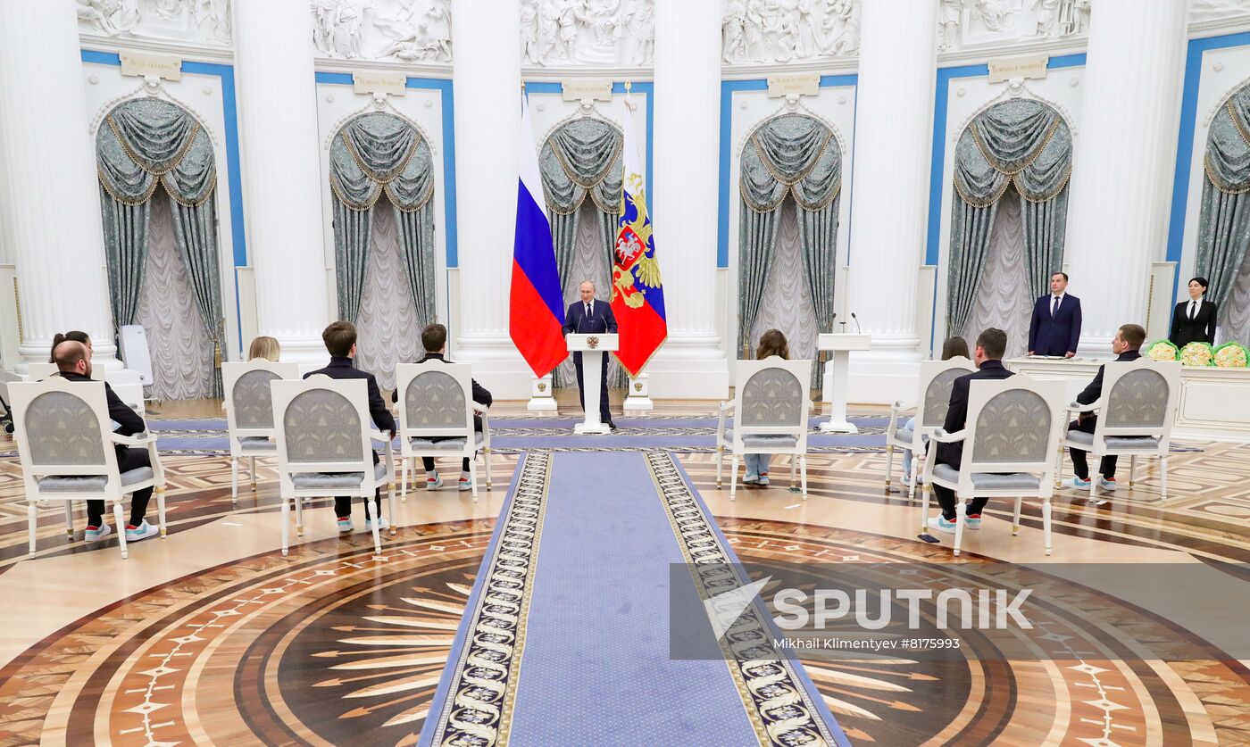 Russia Putin Olympic Medalists
