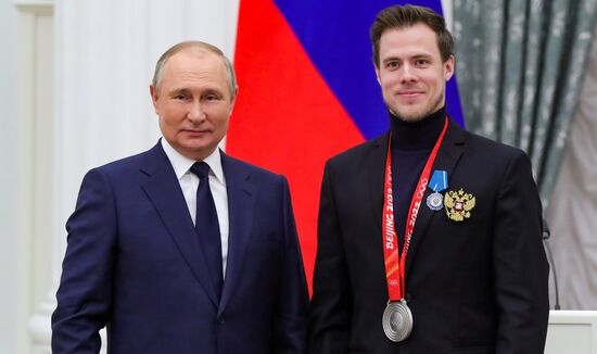 Russia Putin Olympic Medalists
