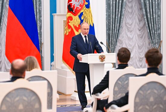 Russia Putin Olympic Medalists