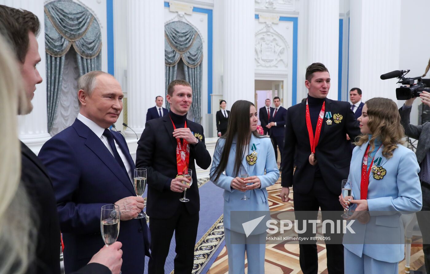 Russia Putin Olympic Medalists