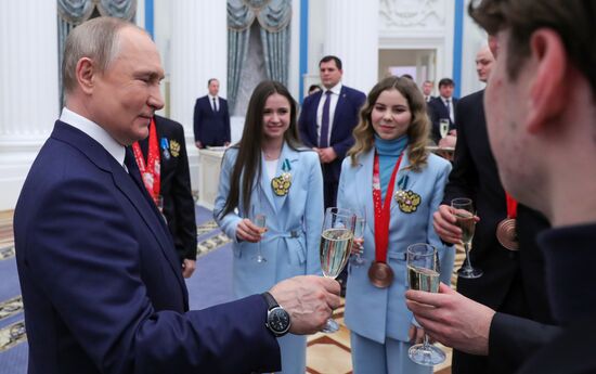 Russia Putin Olympic Medalists