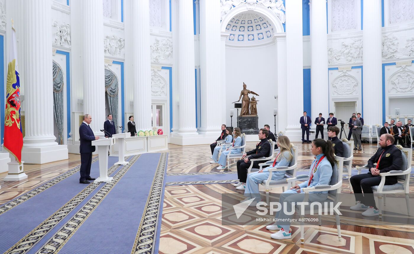 Russia Putin Olympic Medalists