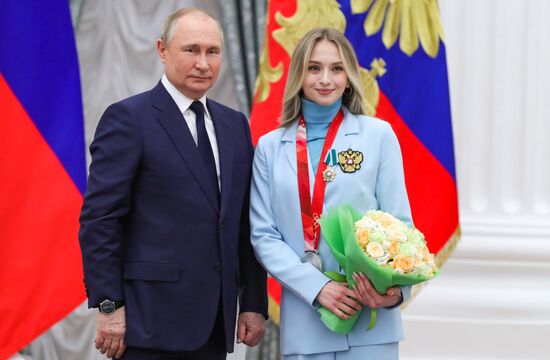 Russia Putin Olympic Medalists